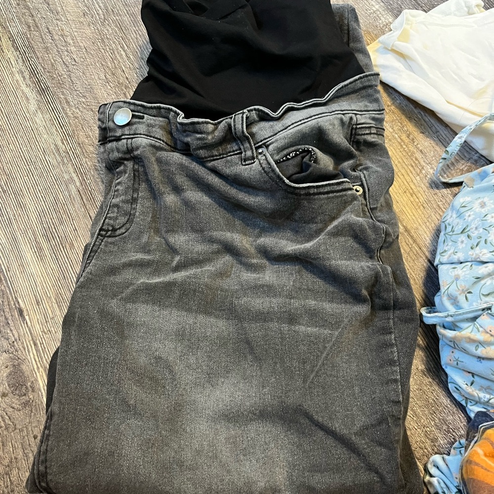 Motherhood Maternity Black Wash Maternity Jeans